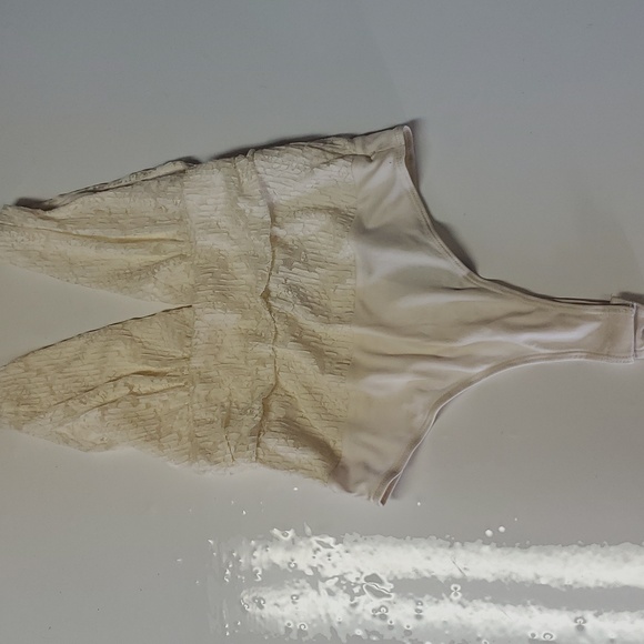 Lulu's - Sweetest Romance Ivory Lace Sleeveless Bodysuit - Picture 7 of 9